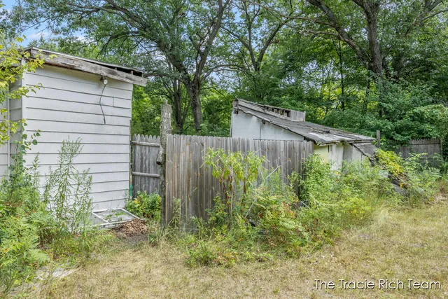 $79,999 | 10603 Paw Paw Avenue, Grant, MI 49327