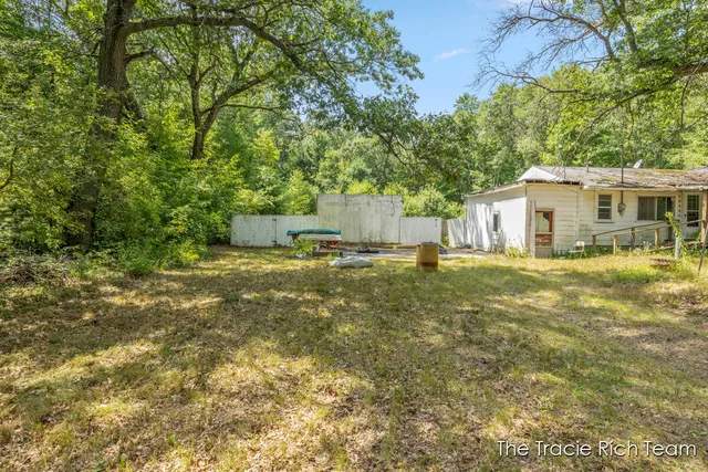 $79,999 | 10603 Paw Paw Avenue, Grant, MI 49327