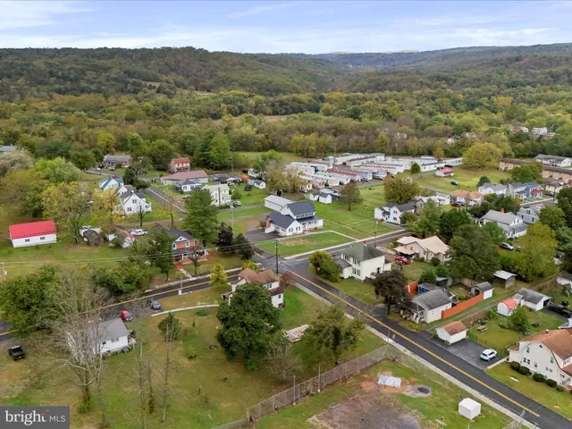 $215,000 | 525 Winchester Street, Paw Paw, WV 25434