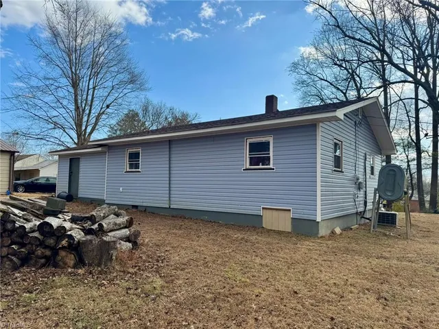 $159,900 | 5301 Elkin Highway, North Wilkesboro, NC 28659