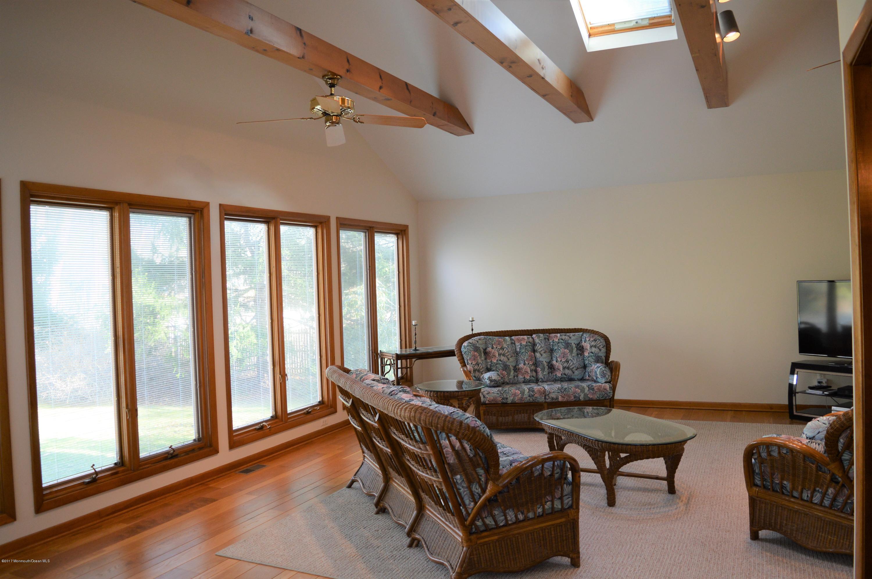 66 Wallace Road Middletown, NJ 07748 - Photo 4 of 39 Great Room 1