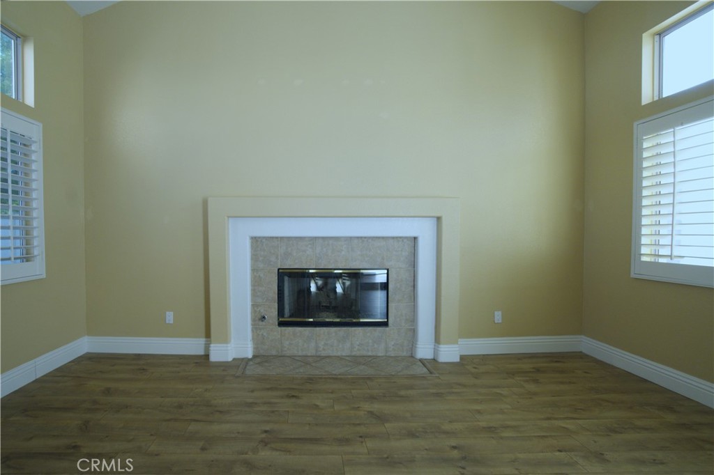 7135 Highland Spring Lane Highland, CA 92346 - Photo 17 of 72 Living room