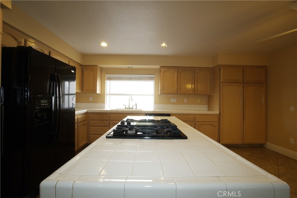 7135 Highland Spring Lane Highland, CA 92346 - Photo 39 of 72