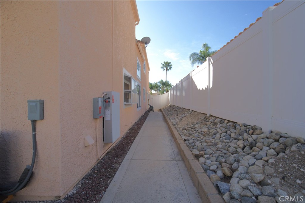 7135 Highland Spring Lane Highland, CA 92346 - Photo 68 of 72