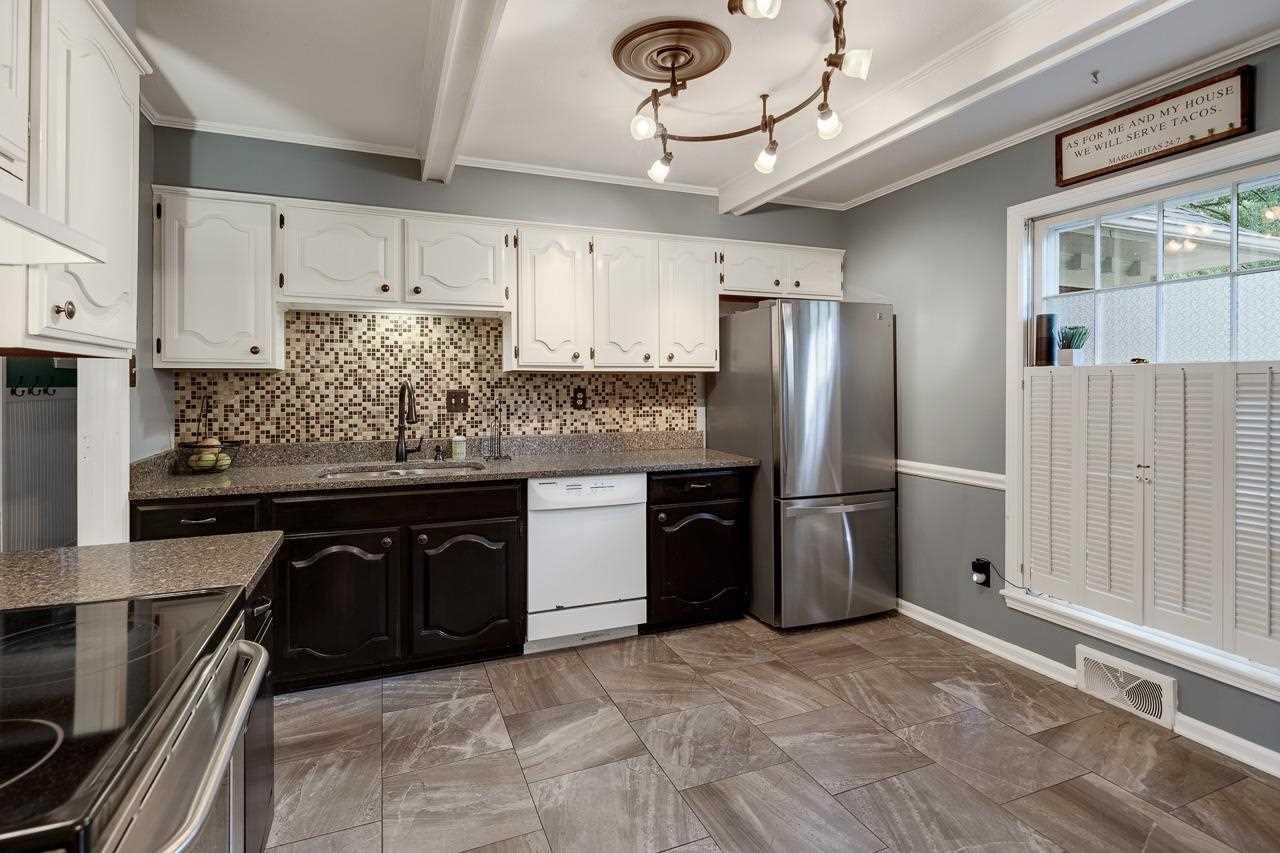 6230 Quince Road Memphis, TN 38119 - Photo 4 of 25 Gallery Image 4