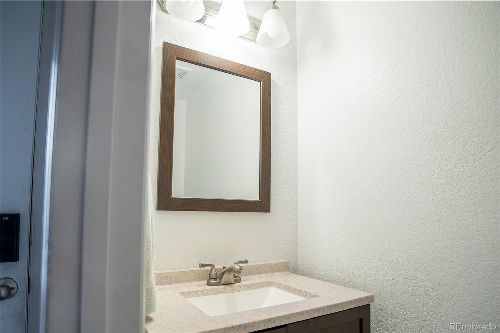 4107 South Rifle Way Aurora, CO 80013 - Photo 8 of 19