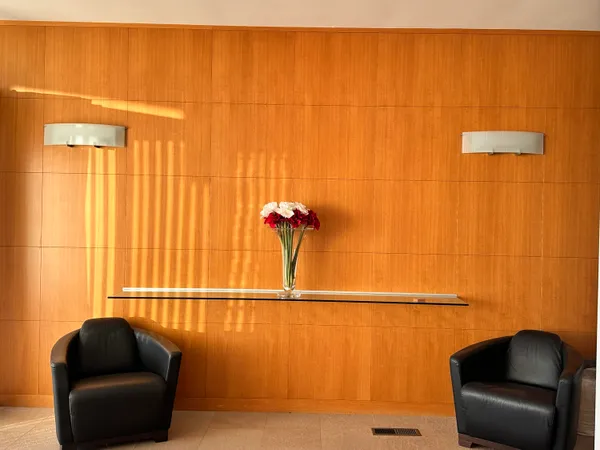 $3,995,000 | 1046 Somera Road, Los Angeles, CA 90077