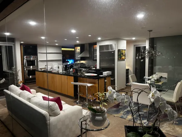 $3,995,000 | 1046 Somera Road, Los Angeles, CA 90077