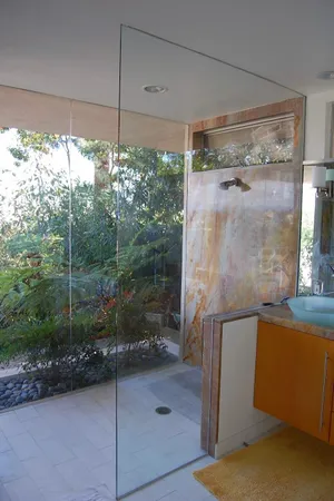 $3,995,000 | 1046 Somera Road, Los Angeles, CA 90077