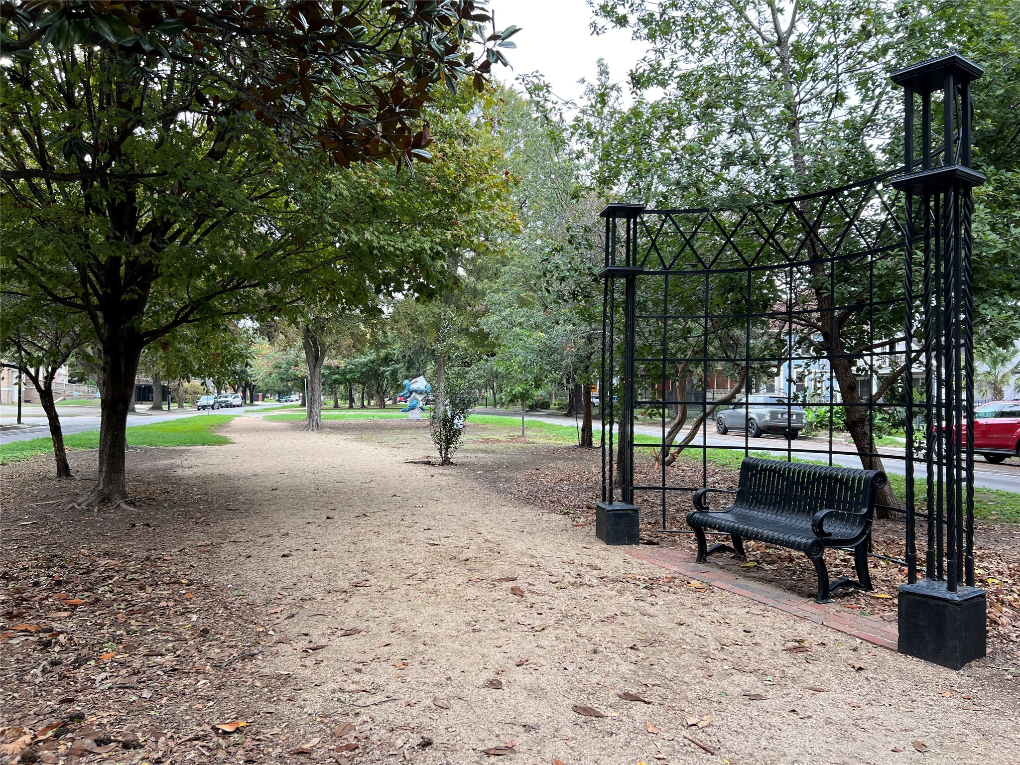 1603 Heights Boulevard, Unit 4 Houston, TX 77008 - Photo 13 of 18 Jogging trail park right across the street