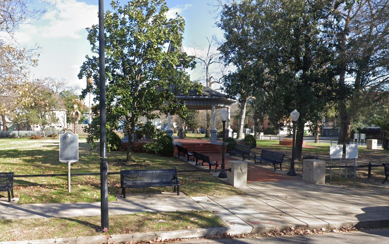 1603 Heights Boulevard, Unit 4 Houston, TX 77008 - Photo 14 of 18 So many parks nearby!