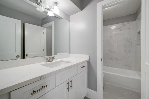 $1,875 | 1603 Heights Boulevard, Unit 4, Houston, TX 77008