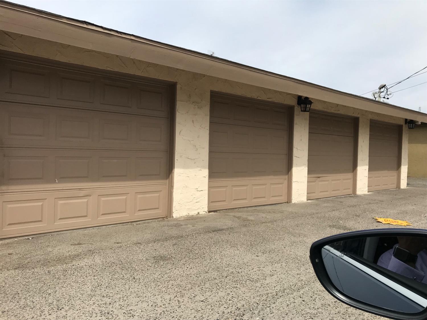 3232 North Anna Street Fresno, CA 93726 - Photo 2 of 2