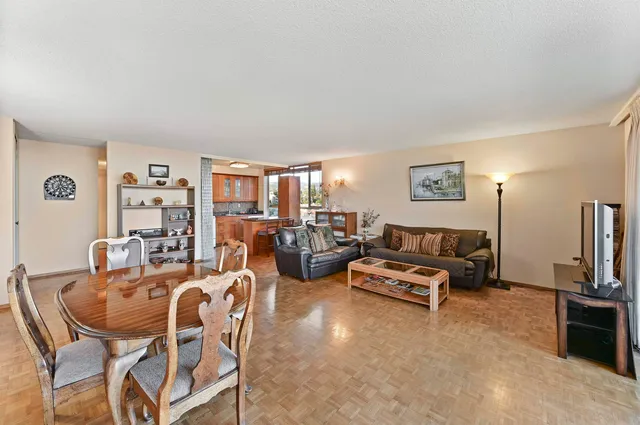 $549,000 | 320 Lee Street, Unit 405, Oakland, CA 94610