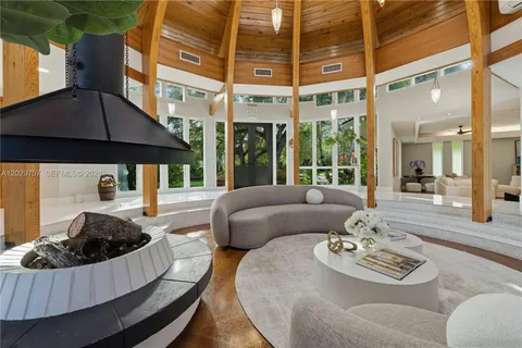 $3,150,000 | 13300 Southwest 69th Avenue, Pinecrest, FL 33156