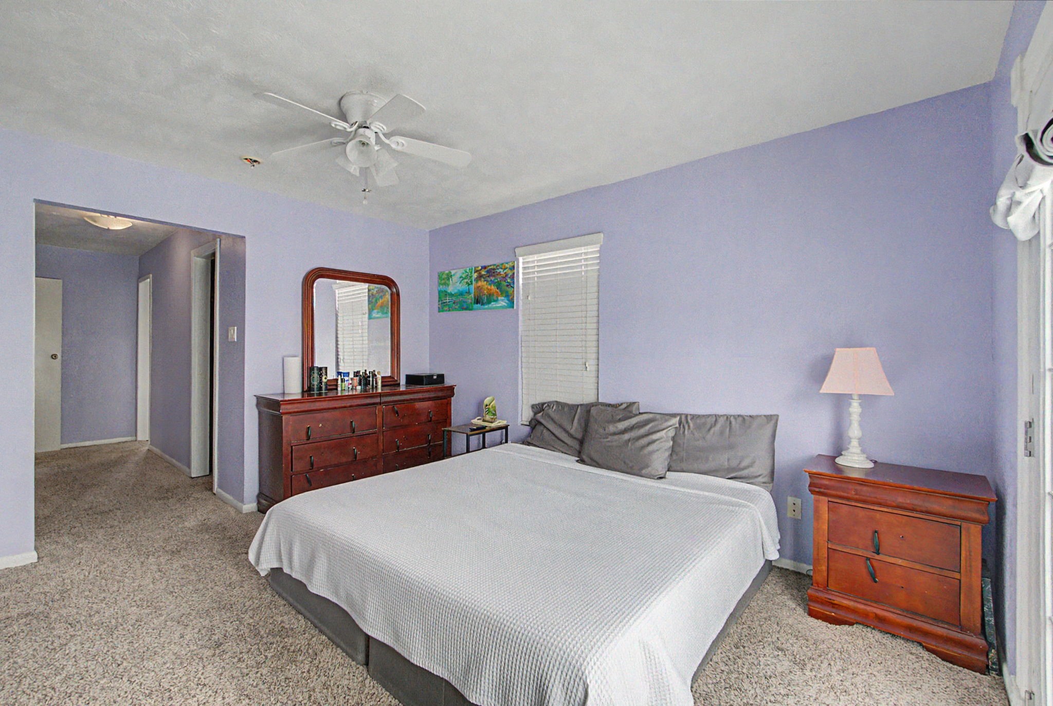 10034 Alfred Lane Houston, TX 77041 - Photo 36 of 50 Designed for comfort and relaxation, this oversized suite offers room to unwind in complete privacy.