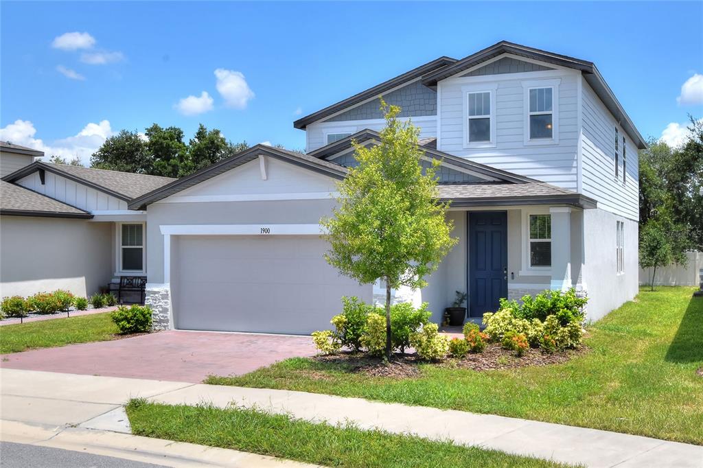 1900 Carnostie Road Winter Haven, FL 33884 - Photo 1 of 1 1900 Carnostie Ln, Exterior Front