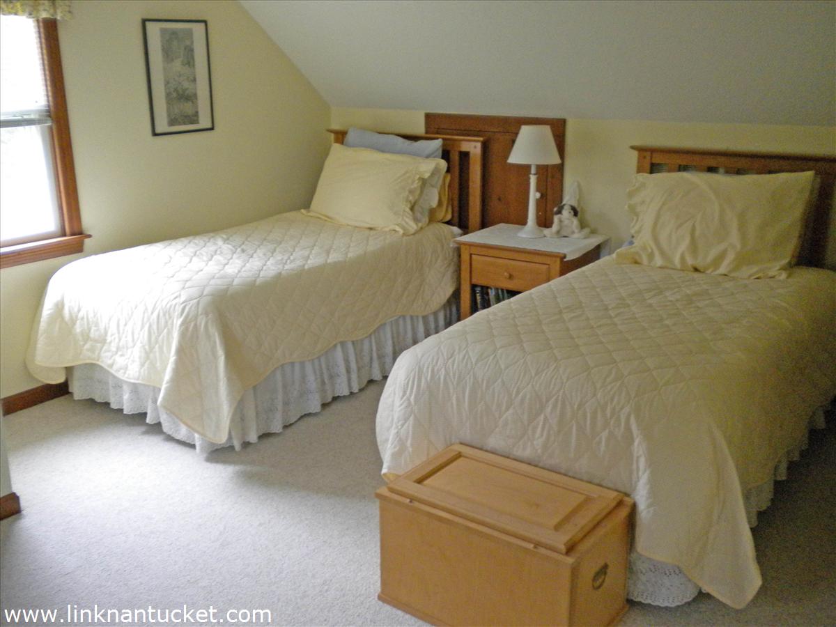 132 Surfside Road Nantucket, MA 02554 - Photo 13 of 17