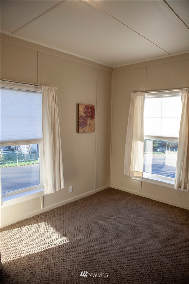 431 Maple Avenue Southwest Renton, WA 98057 - Photo 16 of 23