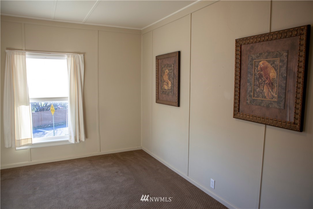 431 Maple Avenue Southwest Renton, WA 98057 - Photo 17 of 23