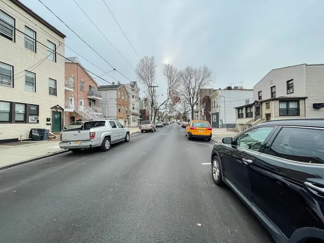 $2,200 | 61 Wales Avenue, Unit 2, Jersey City, NJ 07306