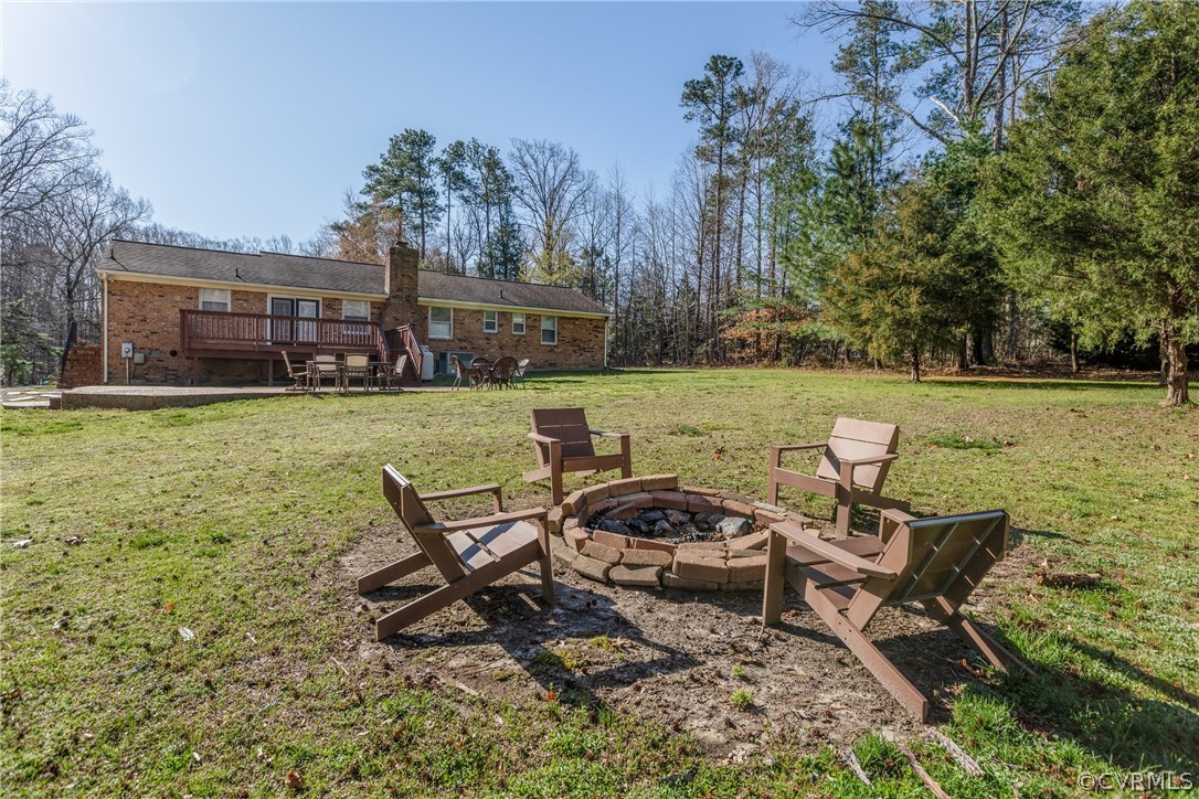 10200 Ambridge Road Chesterfield, VA 23832 - Photo 36 of 36 a view of a swimming pool and lounge chairs