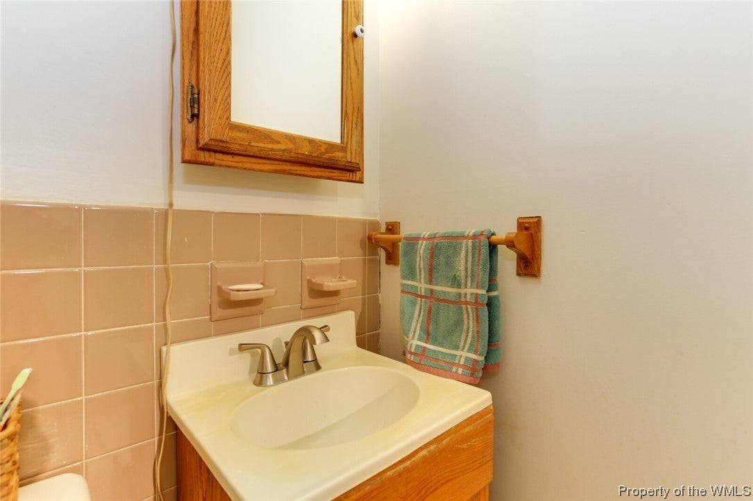 459 Bridge Street Hampton, VA 23669 - Photo 32 of 34 Gallery Image 32