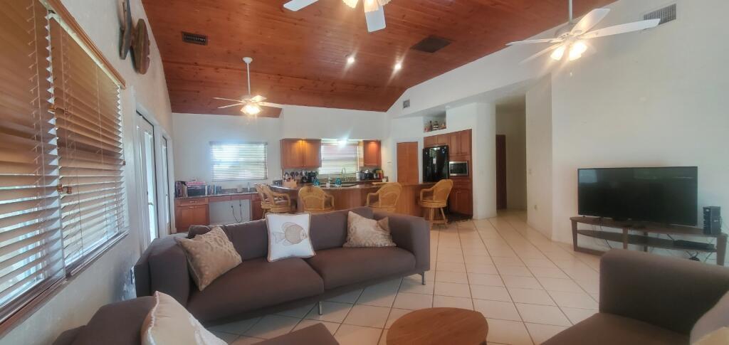 28534 Tortuga Road Summerland Key, FL 33042 - Photo 14 of 35 Resized_Resized_20210617_115020