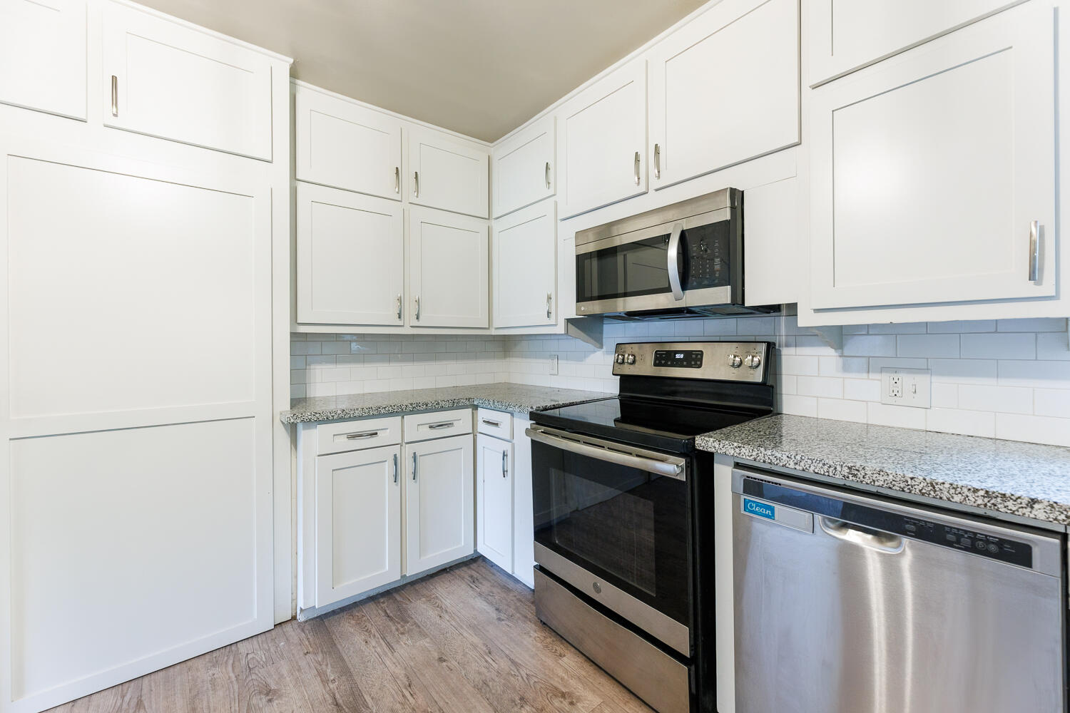 4208 40th Street Lubbock, TX 79413 - Photo 18 of 51 Updated Cabinets & Granite!