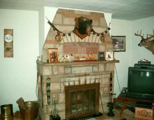 1098 Eldersville Road Burgettstown, PA 15021 - Photo 2 of 8