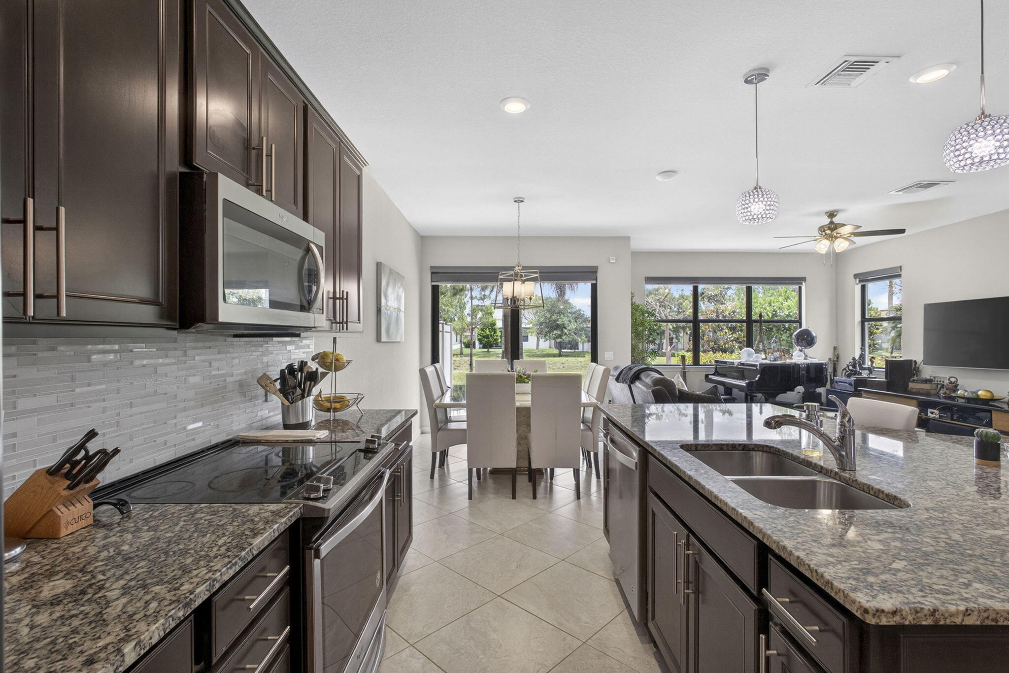 8347 Cadre Noir Road Lake Worth, FL 33467 - Photo 5 of 34 21-web-or-mls-BS1A8113