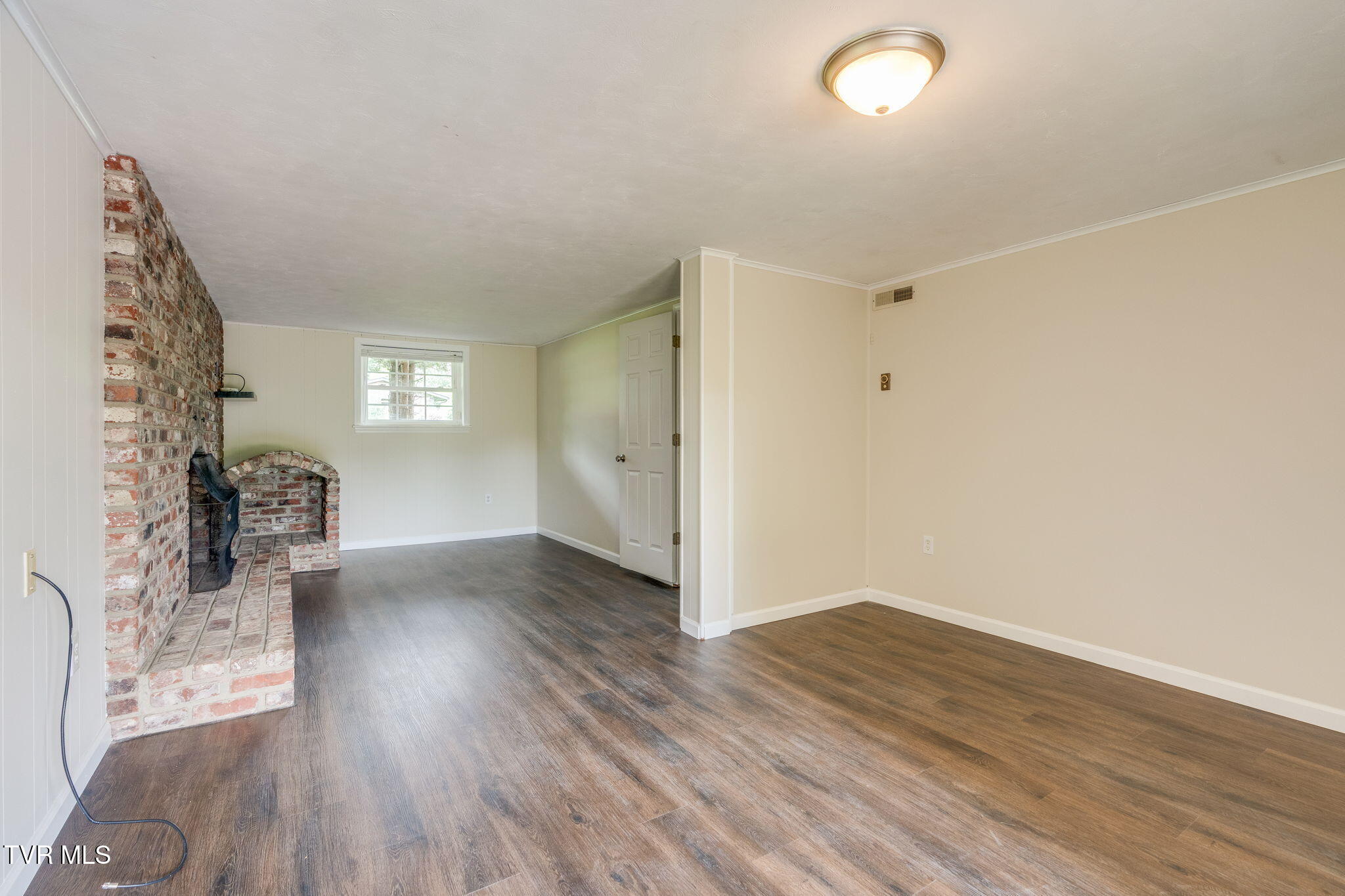2125 Bonaire Road Kingsport, TN 37660 - Photo 33 of 49 022-Den