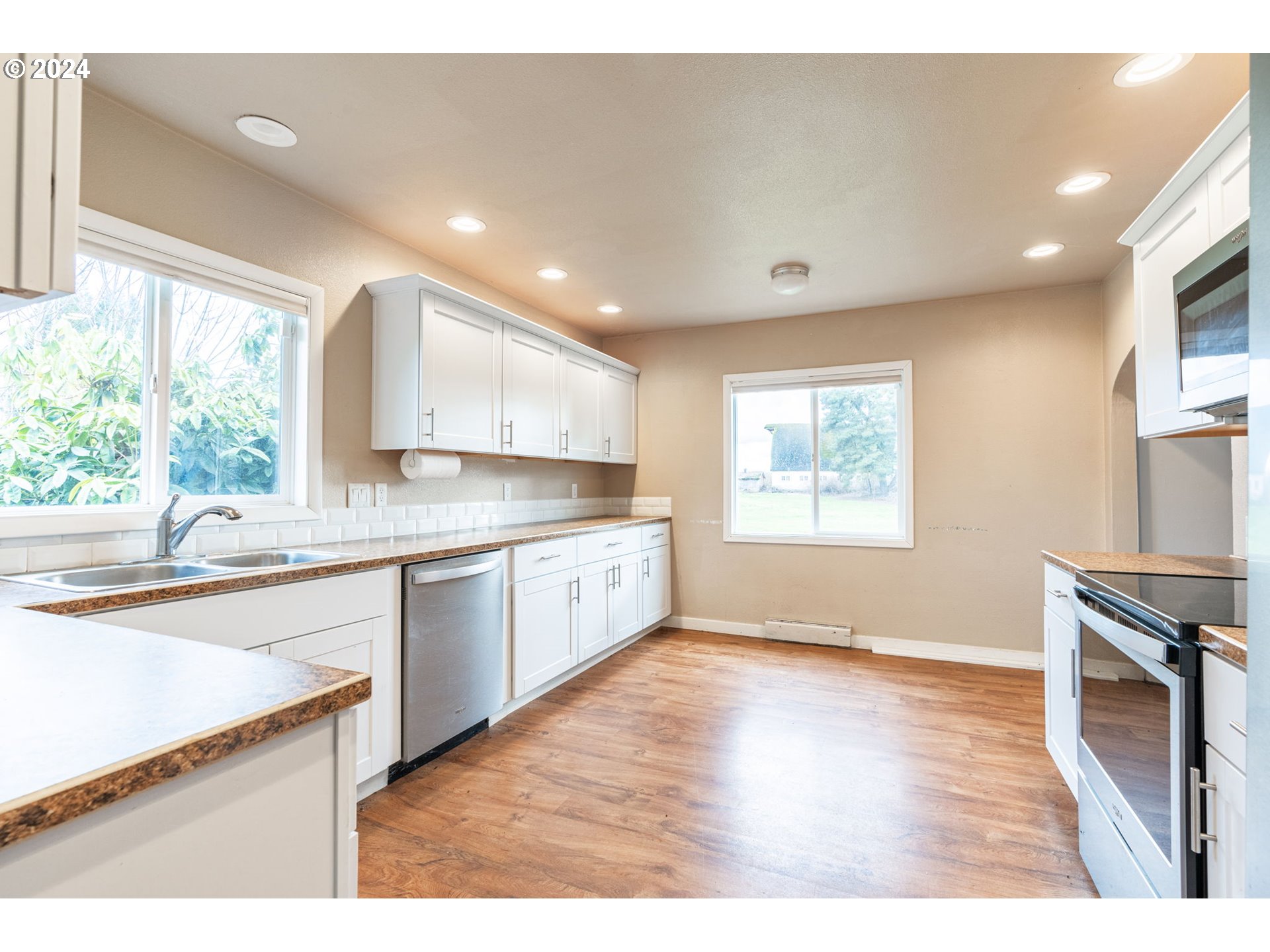 1491 Matheny Road Northeast Gervais, OR 97026 - Photo 7 of 38