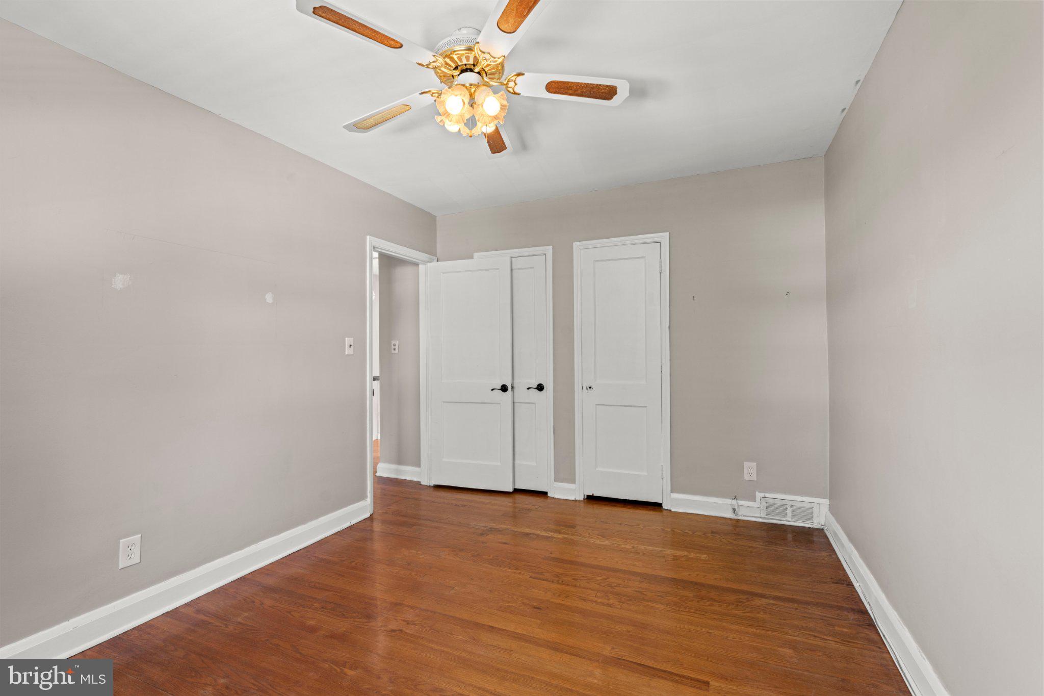 1855 Edgewood Road Towson, MD 21286 - Photo 19 of 29 Bright and airy room with charm.