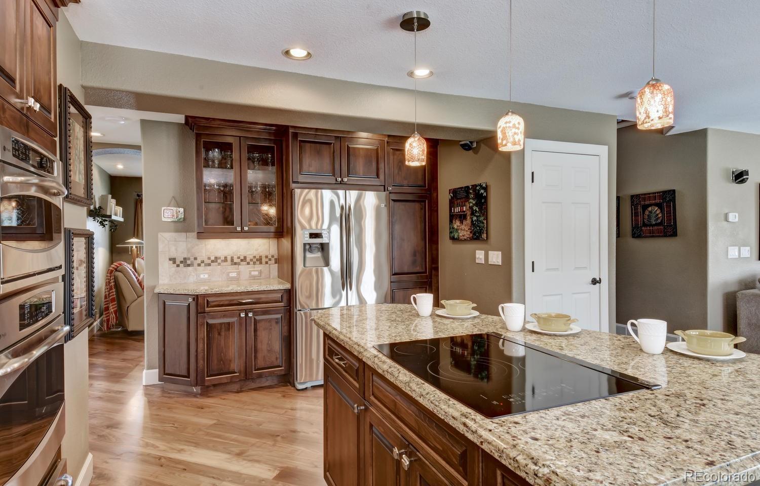 6948 Edgewood Court Highlands Ranch, CO 80130 - Photo 4 of 26 Gallery Image 4