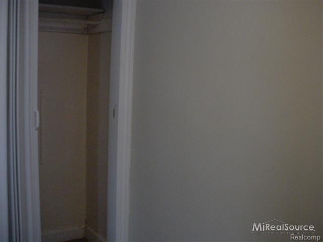 8477 Toepfer Road Warren, MI 48089 - Photo 10 of 11 10.jpg