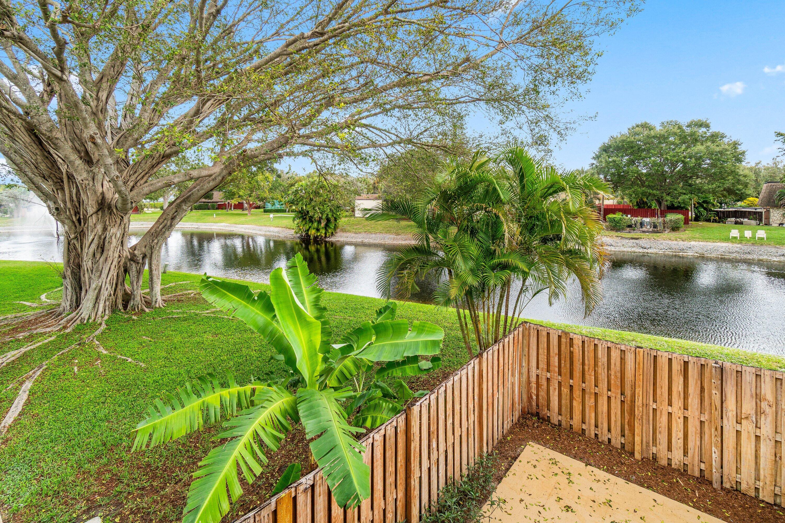 2905 Southwest 22nd Circle, Unit 40A Delray Beach, FL 33445 - Photo 28 of 38 a view of a garden
