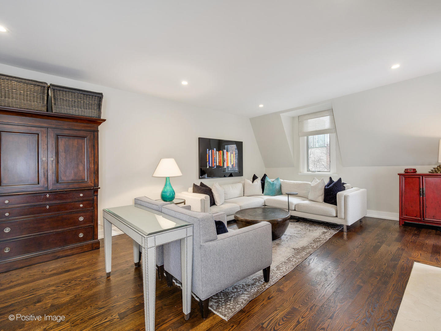 839 North Dearborn Street, Unit F Chicago, IL 60610 - Photo 15 of 40 a living room with furniture and wooden floor