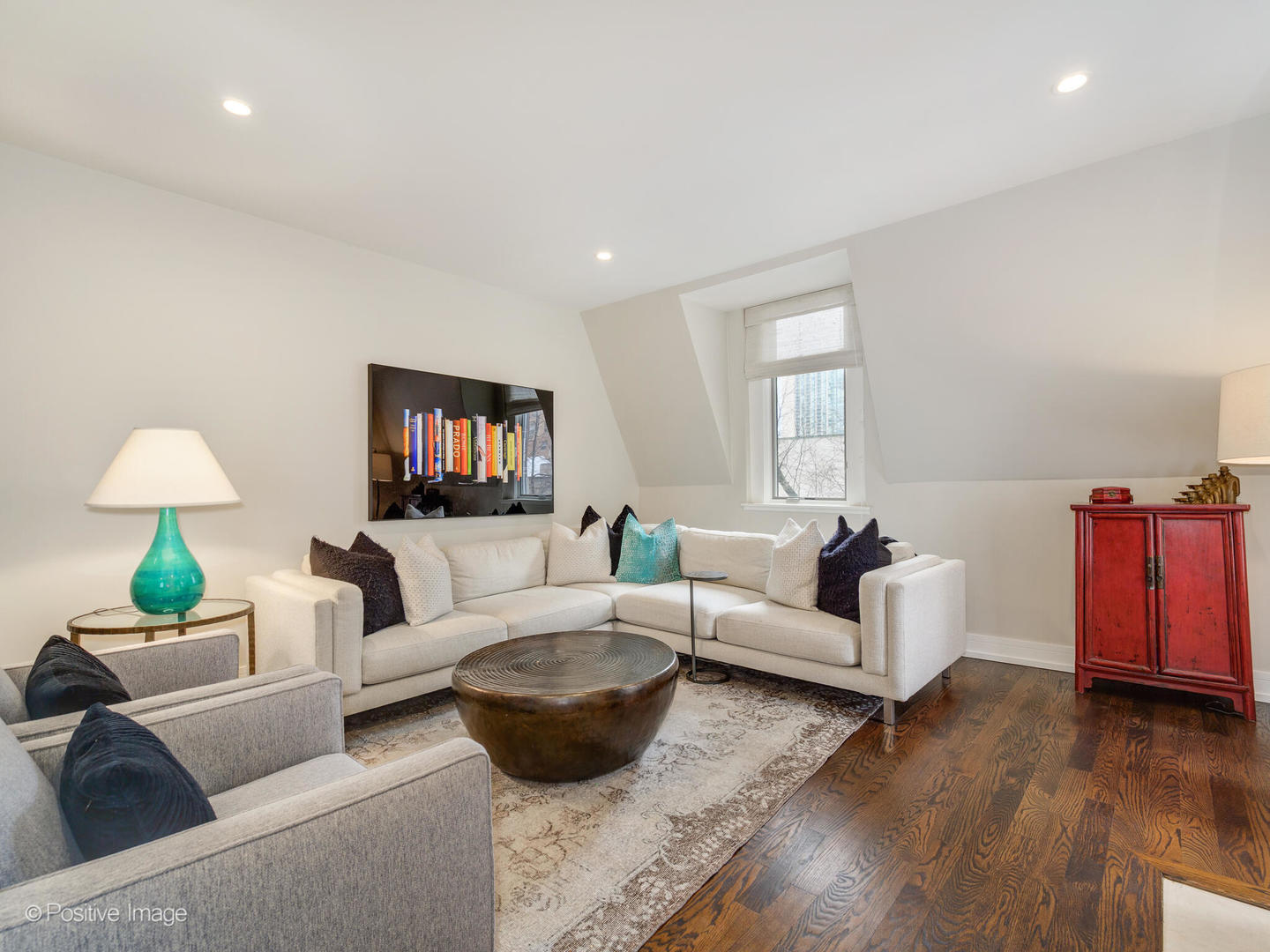 839 North Dearborn Street, Unit F Chicago, IL 60610 - Photo 16 of 40 a living room with furniture and a wooden floor