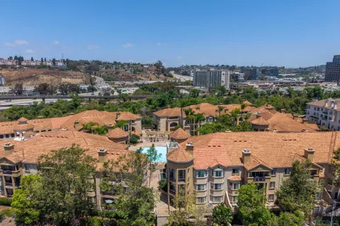 $624,999 | 550 Camino De La Reina, Unit 107, San Diego, CA 92108