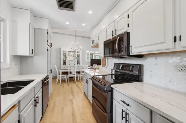 $925,000 | 6647 Paul Mar Drive, Lantana, FL 33462