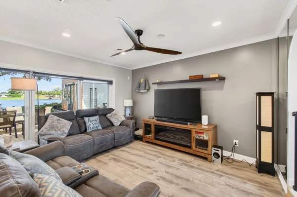 $925,000 | 6647 Paul Mar Drive, Lantana, FL 33462