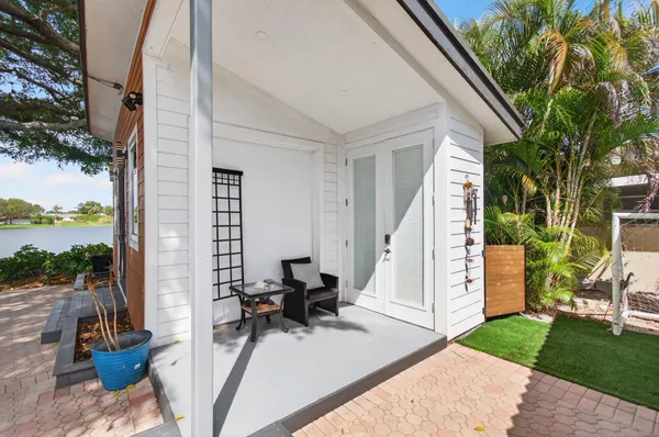 $925,000 | 6647 Paul Mar Drive, Lantana, FL 33462