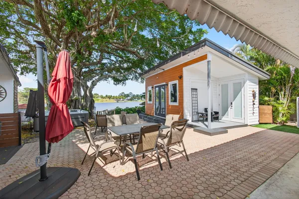 $925,000 | 6647 Paul Mar Drive, Lantana, FL 33462