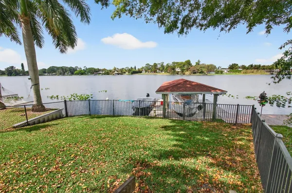$925,000 | 6647 Paul Mar Drive, Lantana, FL 33462