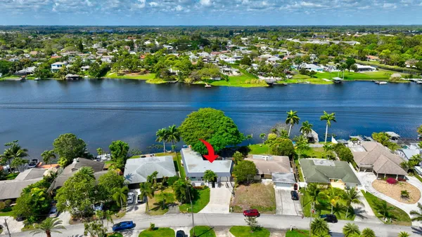 $925,000 | 6647 Paul Mar Drive, Lantana, FL 33462