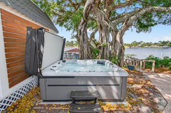 $925,000 | 6647 Paul Mar Drive, Lantana, FL 33462