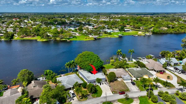 $925,000 | 6647 Paul Mar Drive, Lantana, FL 33462