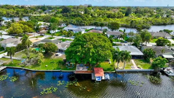 $925,000 | 6647 Paul Mar Drive, Lantana, FL 33462