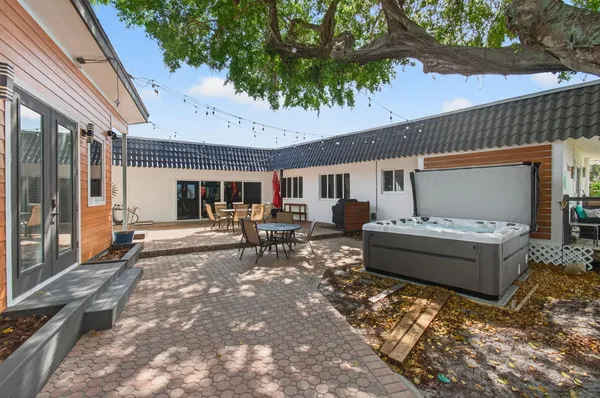 $925,000 | 6647 Paul Mar Drive, Lantana, FL 33462